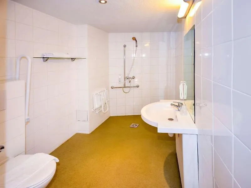 Ibis Budget Menton Bord De Mer Отель