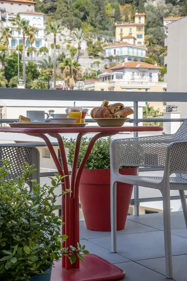 Otel Ibis Budget Menton Bord De Mer