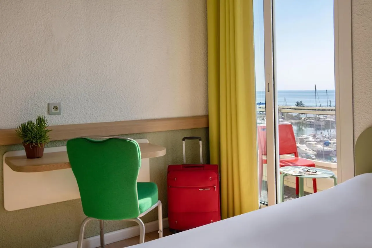Ibis Budget Menton Bord De Mer 2*,