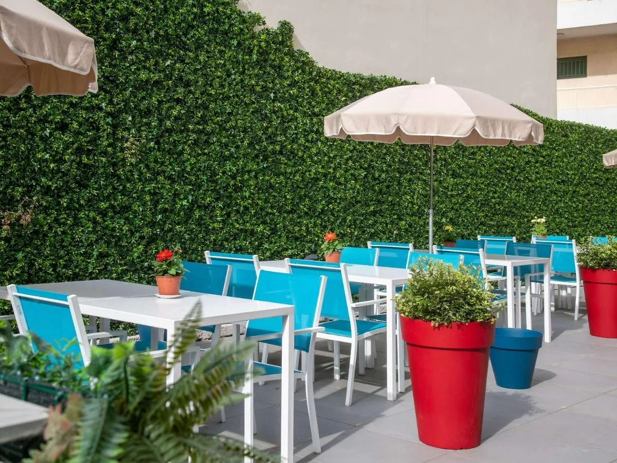 Ibis Budget Menton Bord De Mer 2*,