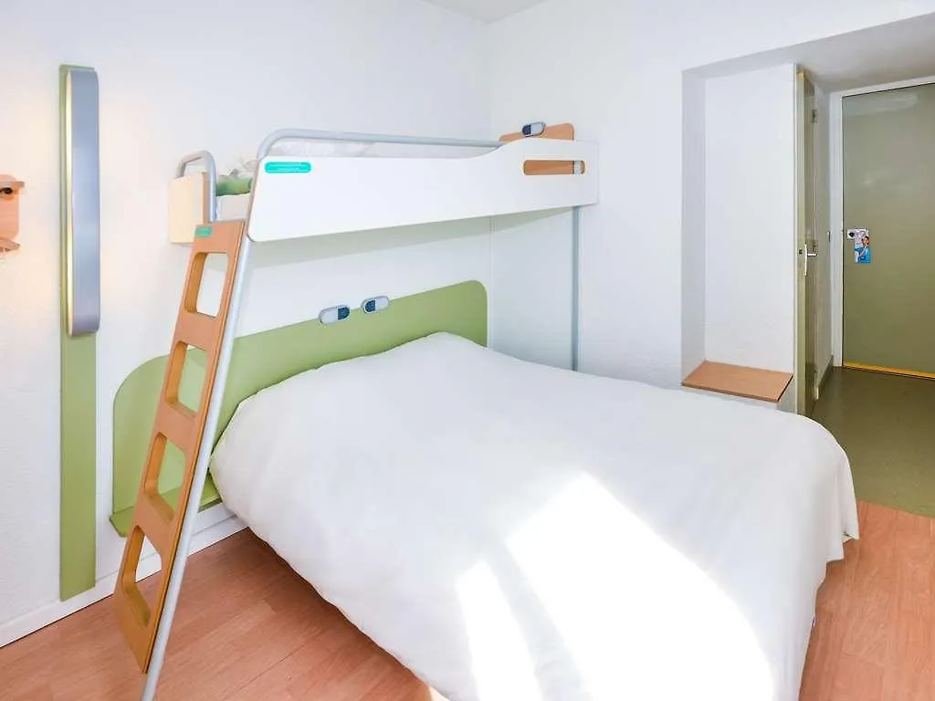 Ibis Budget Menton Bord De Mer 2*,