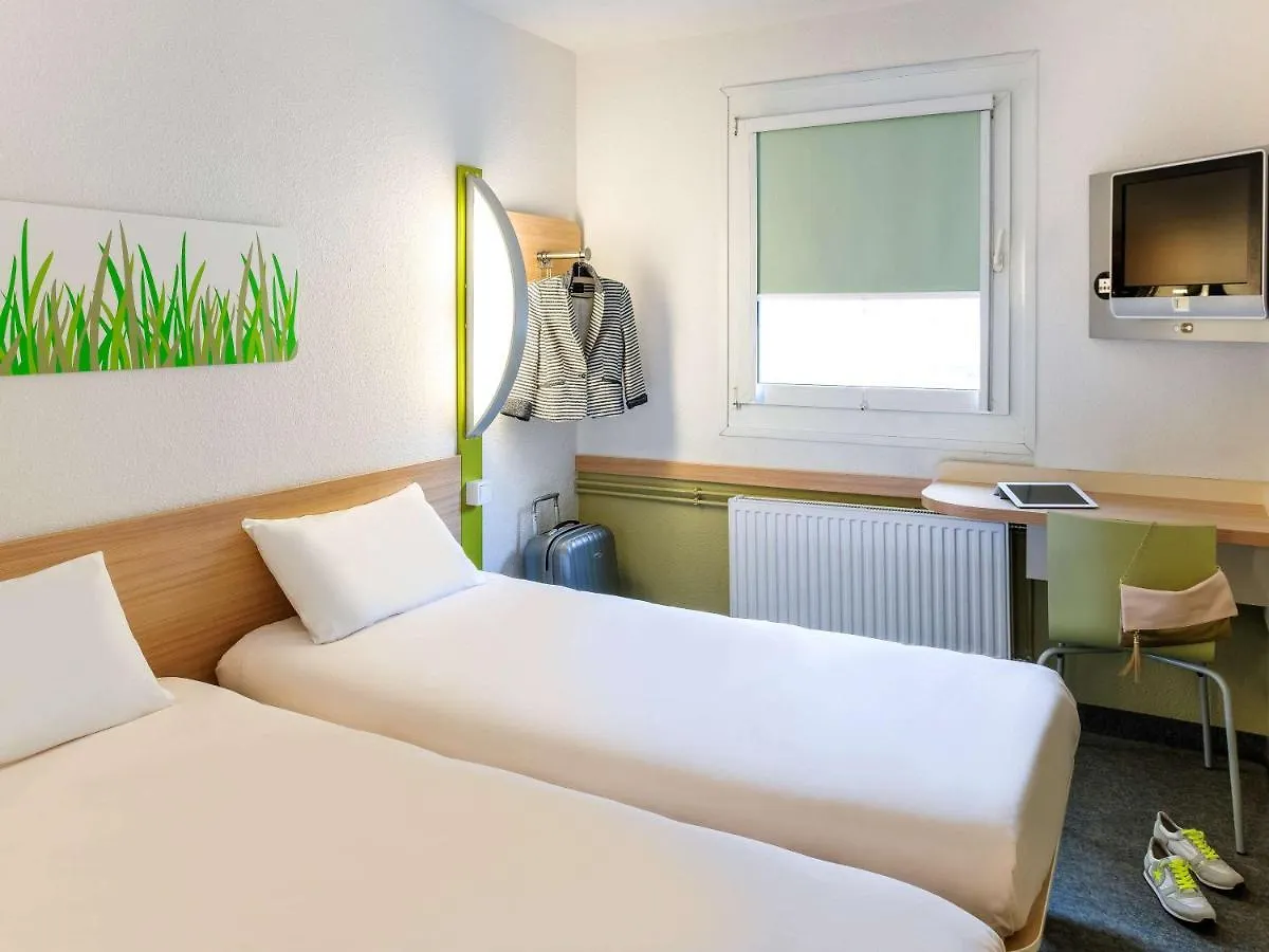 Отель Ibis Budget Menton Bord De Mer